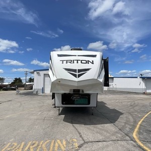 รถพ่วงแคมป์ปิ้งมือสอง ยี่ห้อ Dutchmen Triton 3551 ปี 2021 สำหรับขาย - Product Image 1