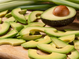 AVOCAT NATUREL CONGELÉ PREMIUM/MOITIÉS ET MORCEAUX/RANGEMENT À LONGUE DURÉE/PRÊT À L'EMPLOI - Product Image 2