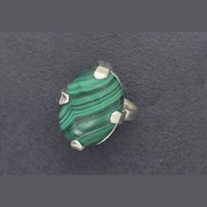 Bague Artisan en argent 925 fait à la main Malachite Bijoux en pierres précieuses naturelles pour femmes - Product Image 1