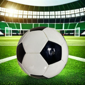 Ballon de football en cuir de haute qualité avec logo personnalisé, style classique, vente en gros avec taille et couleur personnalisées durables - Product Image 2