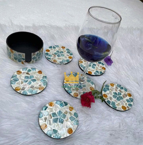 Posavasos con incrustaciones de nácar de forma redonda al por mayor de Vietnam con alfombrillas y almohadillas elegantes de soporte para uso doméstico y de regalo - Product Image 4
