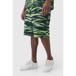 Gran oferta 2024, pantalones cortos deportivos informales de algodón y poliéster para hombre, ropa de calle teñida lisa con servicio OEM - Product Image 1