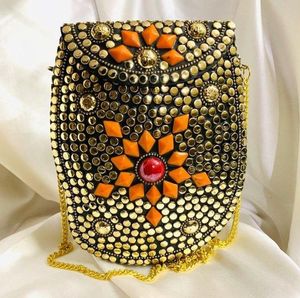 Bolsos de latón de alta calidad hechos a mano de estilo Vintage indio para mujer embragues artesanales chapados en plata de HF Crafts - Product Image 2