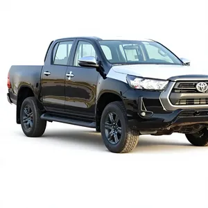 NUOVISSIMO 2025 Hilux Nero SRS 2.4L Potenza (150 CV) 4 Cilindri 4X4 2 Assi Alimentazione Diesel AWD Trasmissione Manuale Guida a Sinistra - Product Image 1