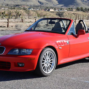 2001 B-M-W Z-3 3.0-i R-o-a-d-s-t-e-r - Product Image 1