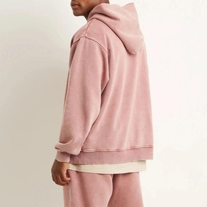 Sweats à capuche minimalistes pour hommes à lavage acide avec un design Streetwear propre avec un lavage vintage pour un look élégant et subtil - Product Image 2