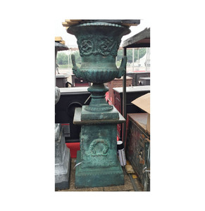 Pots de fleurs personnalisés en fonte de <span class=keywords><strong>2m</strong></span> de hauteur jumelés pour patio <span class=keywords><strong>grande</strong></span> taille avec piédestal/grandes jardinières de jardin d'extérieur - Product Image 2