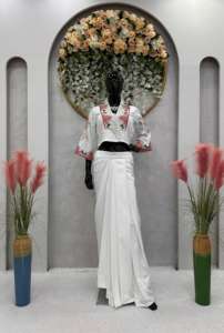 Traje de fiesta Salwar Kameez bordado de diseñador indio de alta calidad para mujer con estilo para bodas y funciones Hecho en India - Product Image 3