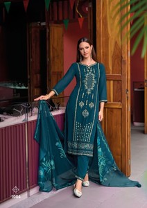 Ensemble Kurti en organza brodé de soie lourde pour femme, idéal pour les fêtes, avec fonction séchage rapide, style Salwar Kameez - Product Image 2