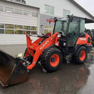 Cargadora de Ruedas Kubota R640 con Certificación CE, Alta Potencia, 4 Toneladas, Bomba de Rodamiento de Alta Eficiencia, Sistema Hidráulico Eaton para Agricultura - Product Image 1