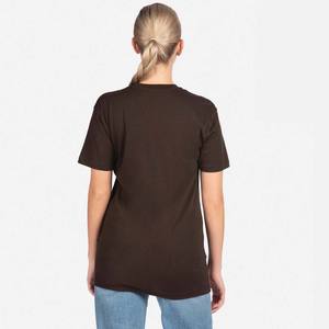 T-shirts ajustés de qualité supérieure Next Level pour hommes en tissu suédé, col rond, manches courtes, imprimés, prix d'usine, coupe classique - Product Image 4