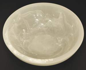 ชุดชามเรซิ่นหลากสี งานแฮนด์เมด ทนทาน สวยงาม เหมาะสำหรับเสิร์ฟและตกแต่งบ้านหรืองานปาร์ตี้ ให้ความรู้สึกสดใส - Product Image 5