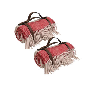 Manta personalizada de color rojo cereza y rosa oscuro a rayas en espiga, ropa portátil de proveedor indio fiable - Product Image 1