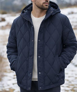 Veste matelassée à capuche pour hommes, vente en gros, vêtements d'extérieur décontractés pour hommes, veste matelassée en polyester coupe-vent et chaude avec fermeture à boutons-pression - Product Image 1