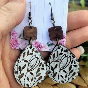 CATCHES WARMTH DANGLES Feuille d'or Noir Blanc Résine Boucles d'oreilles en forme de cœur Carré Rond Géométrique Bois Résine Goutte - Product Image 4