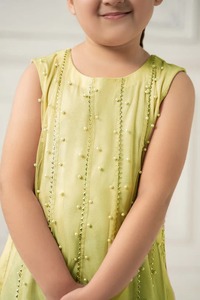 Robe de fête de luxe pour enfants fille de style pakistanais avec perles et nœud arrière élégant pour Eid et anniversaire - Product Image 5