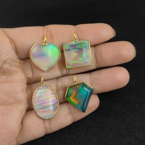 Colgante de ópalo de fuego de forma ovalada, ajuste de bisel de lujo chapado en oro y plata 925, dijes ovalados hechos a mano, proveedor de joyería al por mayor - Product Image 5