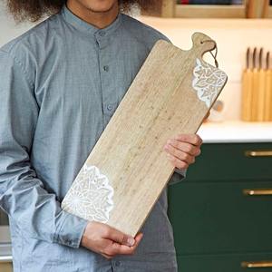 Planche à découper en bois artisanale personnalisée avec gravure Accessoires de cuisine pour hacher les légumes - Product Image 4