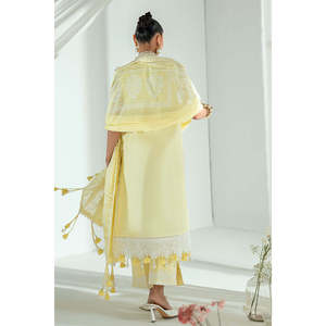 Conjunto de traje de 3 piezas bordado para mujer con dupatta estampada con efecto lacado DN-62020 - Product Image 1