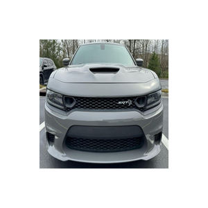 Dodge Durango SRT avec trois rangées, des options de moteur puissantes et des capacités de remorquage. - Product Image 6