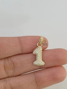 Nuevo adorable colgante de Hip Hop numérico personalizado totalmente helado para hombres en diamantes redondos brillantes cultivados en laboratorio en oro amarillo de 10K - Product Image 3
