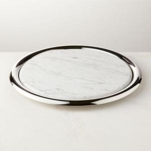 Plateau de service en acier inoxydable au design martelé avec finition miroir pour les tea-party élégants et les repas raffinés. - Product Image 2
