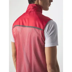 Gilet de course coupe-vent personnalisé pour la randonnée et sac étanche – Articles de merchandising extérieur haut de gamme - Product Image 2