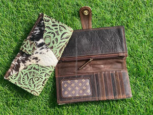 Nouveau Style occidental sculpture embrayage élégant fourrure de vachette en cuir gaufré coque de téléphone nouveau Design couleur verte portefeuilles en cuir occidental - Product Image 6