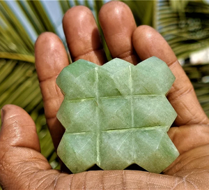 Venta al por mayor Natural VERDE AVENTURINA LEMURIAN 54 PIRÁMIDE PODER CUBO PEQUEÑO DE ALIF CRISTAL Y ÁGATA - Product Image 2
