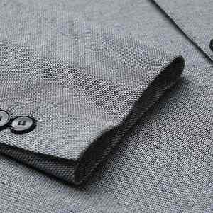 Blazer pour homme en tissu respirant de qualité supérieure, idéal pour un style toute l'année, alliant décontracté et élégant pour les événements du soir. - Product Image 3