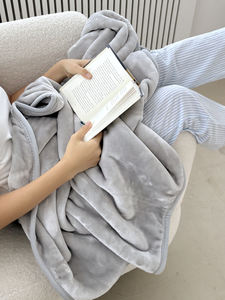 Couverture en microfibre de vison simple et très chaude, douce et chaude, jeté en polaire de vison, bordure durable, couleur unie, double face - Product Image 4