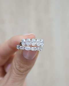 1,5 TC East West Wedding Band en oro blanco sólido de 14K Anillo apilable de eternidad de tres cuartos Joyería nupcial a juego en tendencia - Product Image 1