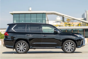 LISTO PARA CONDUCIR - USADO, VOLANTE A LA IZQUIERDA |   CONDUCCIÓN DERECHA |   LEXUS LX570 2017 - Product Image 3