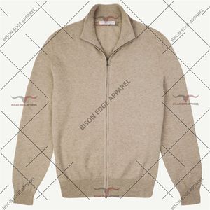 Cardigan en laine mérinos et cachemire à fermeture éclair intégrale pour homme, couleur vert olive, de la marque Bison Edge Apparel, respirant, idéal pour l'hiver, fabrication OEM. - Product Image 6