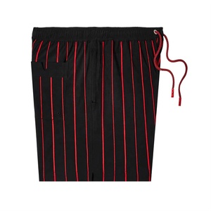 Shorts pour hommes en tissu tissé, à rayures noires et rouges, avec cordon de serrage, taille mi-haute, décontractés, longueur courte, pour l'été - Product Image 6