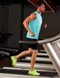 เสื้อกล้ามคอกลมสำหรับผู้ชายใส่ไปยิมเสื้อกล้ามออกกำลังกายแห้งเร็วเสื้อออกกำลังกายแขนกุดด้านหลังผ้าตาข่ายมีโลโก้ - Product Image 4