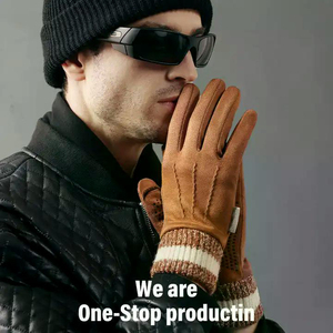 Mitaines tricotées en laine douce d'hiver de bonne qualité Gants d'hiver chauds et confortables pour temps froid avec logo personnalisé - Product Image 3