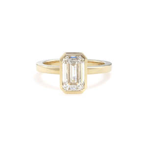 Anillo con Diamante Tallado Esmeralda Pulido de 2 Ct D-F VVS1-VS2, Diamante Cultivado en Laboratorio en Oro Amarillo de 14K/18K, Ideal para Regalos Festivos - Product Image 1