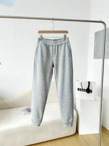 Pantalon en velours tricoté et décontracté de la série Dijia Urban Sports pour hommes avec logo personnalisé OEM - Product Image 4