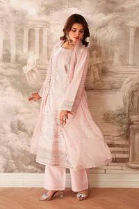 Vêtements d'hiver Shalwar kameez pour femmes en soie de très haute qualité avec de très belles broderies - Product Image 5