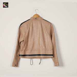 Vestes bomber tendance pour femmes en cuir de mouton imprimé respirant pour l'hiver, prix de production en gros - Product Image 6