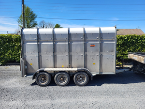 Remolque para Ganado de 12 pies x 6 pies con Eje Triple, Remolque Agrícola de 16 pies con Carga Útil Máxima, Remolque Completo, Precio de Fábrica, Alta Calidad, Nuevo, en Venta - Product Image 4
