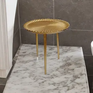 Top Selling Ribbed Casted Aluminium Round Table Having Raw Caddy Legs in Gold Finished Top Stool With Casted Aluminium Metal