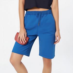 Short d'été en coton pour femmes, décontracté et sportif Short de marche en coton avec cordon de serrage Short de marche au genou avec poches - Product Image 4