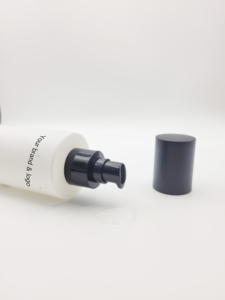 Tónico Líquido Coreano con Infusión de Camelia, Enriquecido con Control de Grasa e Hidratación para Todo Tipo de Piel, que Brinda Humectación Duradera Todo el Día - Product Image 4