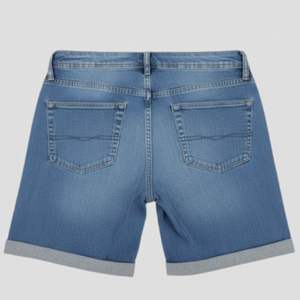 Shorts en jean pour femmes prêts à être expédiés, shorts en jean d'été, taille mi-haute, ourlet retroussé, denim extensible, style décontracté vintage - Product Image 2