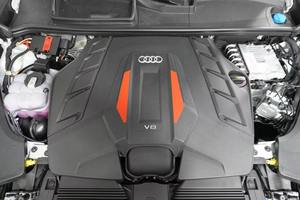 Usado cuidadosamente 2025 Audi SQ8 Premium Plus 4dr SUV AWD - Product Image 3