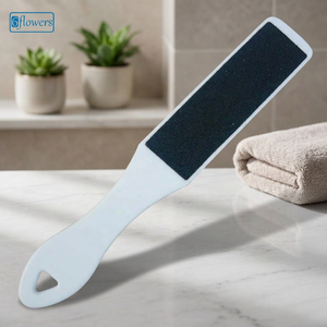 ที่ขูดส้นเท้าแบบมืออาชีพ ด้ามยาว พลาสติก กระดาษทรายสองด้าน สำหรับดูแลเท้า - Product Image 3