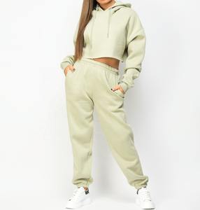 Pantalones Deportivos de Terciopelo Lujosos para Mujer, Ofrecen una Sensación Suave y Afelpada con Cintura Elástica y Piernas Ajustadas - Product Image 4