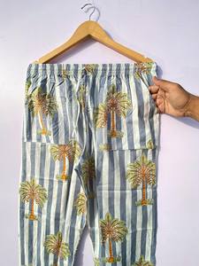 ชุดนอนเพื่อนเจ้าสาวชุดผ้า Pjs โมโนแกรมสำหรับงานปาร์ตี้งานแต่งงานชุดเพื่อนเจ้าสาวออกแบบได้ตามต้องการ - Product Image 6